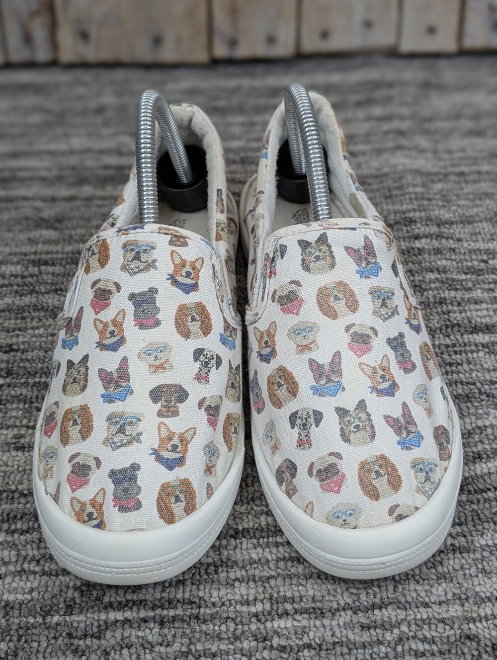 The Humane Society: Dog Slip ons - Size 9 - Picture 6 of 10